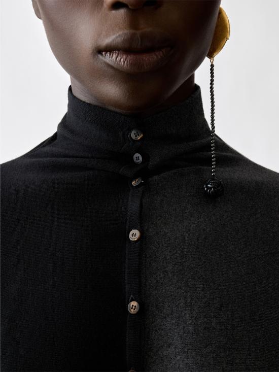 26FW 자크뮈스 터틀넥 TOW00953AK00342 090 MULTI BLACK - JACQUEMUS