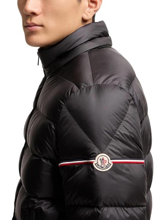  몽클레어 패딩 01a03d68 da86 7dd5 8e25 b2b642188d36 - MONCLER