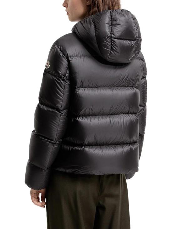  몽클레어 패딩 01a07b66 8931 7f4f b206 c67591af0158 - MONCLER