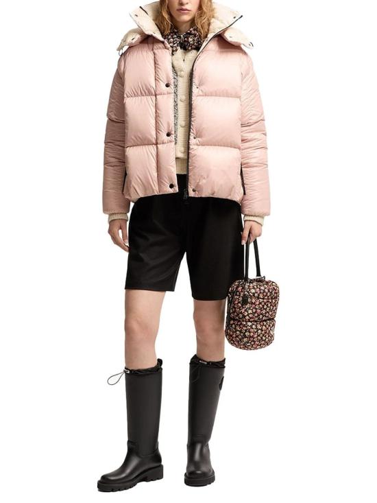  몽클레어 패딩 01a07b66 8a9e 78db 8e50 2c32a782104f - MONCLER