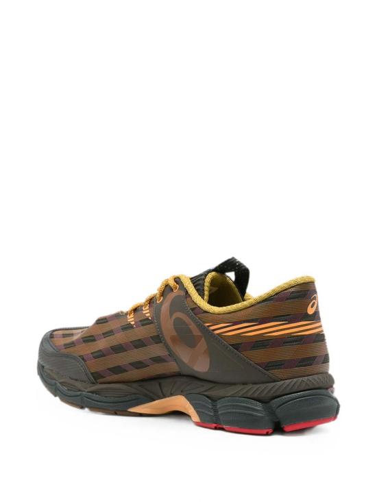 26FW 아식스 스니커즈 1203B116200 BROWN - ASICS