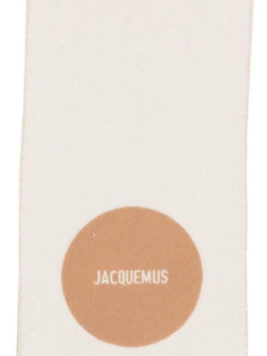 26FW 자크뮈스 롱드 카레 울 머플러 ACU00579AOT4044015 BEIGE - JACQUEMUS