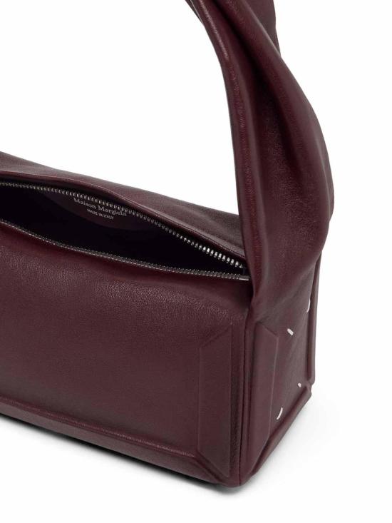 26FW 마르지엘라 이스트 웨스트 박스 백 SB1WD0064P8982T5171 DARK RED - MAISON MARGIELA