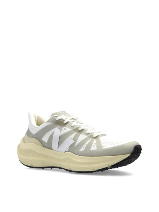26FW 베자 스니커즈 CE2820742A White - VEJA