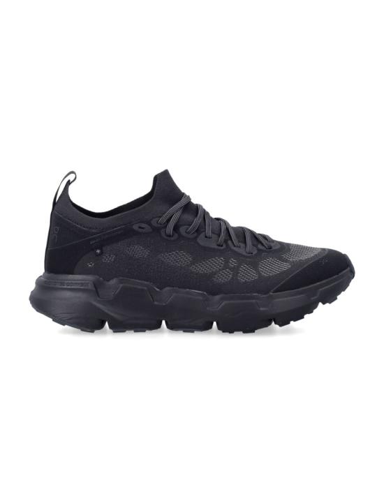 26FW 온 러닝 스니커즈 3MG30781043BB Black