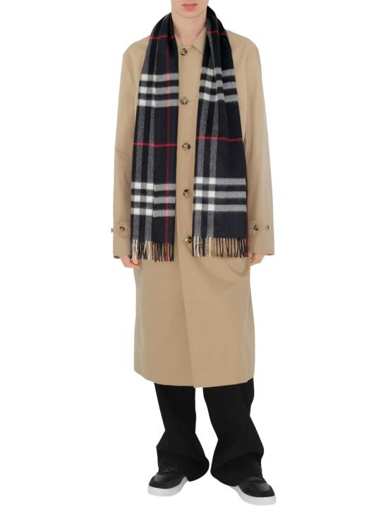 버버리 머플러/스카프 01a03d6b 115d 7de8 a389 2539789219fb NAVY - BURBERRY