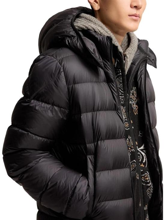  몽클레어 패딩 01a03d68 da86 7dd5 8e25 b2b642188d36 - MONCLER