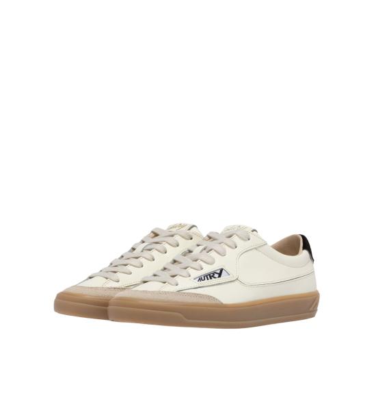 26FW 오트리 WINDSCAPE 로우 스니커즈 스웨이드 SCLWJU03 MRSH BROWN - AUTRY