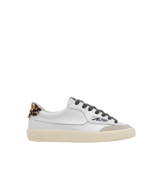 26FW 오트리 WINDSCAPE 로우 스니커즈 스웨이드 SCLWJU04 WHT LEOPRINT
