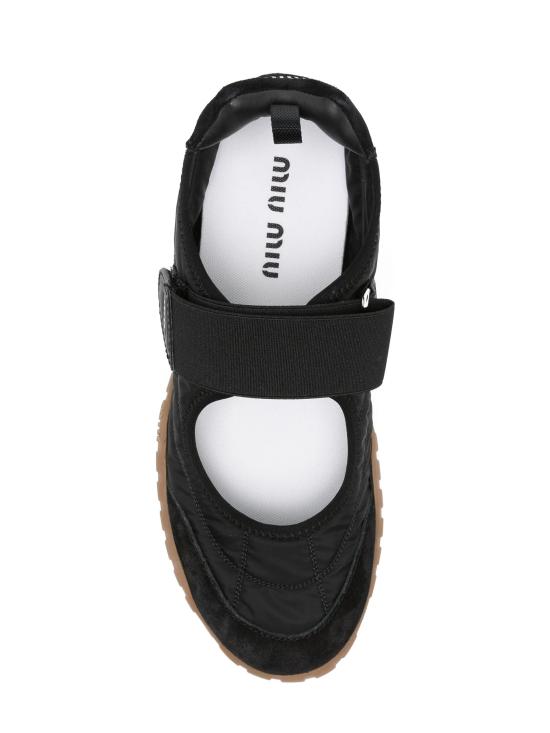 26FW 미우미우 타이어 테크니컬 스웨이드 발레리나 5F416EF 005 D7CF0002 BLACK - MIU MIU