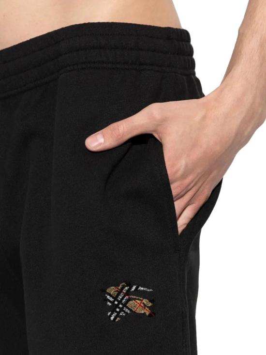  버버리 트레이닝/조거 팬츠 01a03d69 731d 78a7 b5af 24b77c576f0c BLACK - BURBERRY