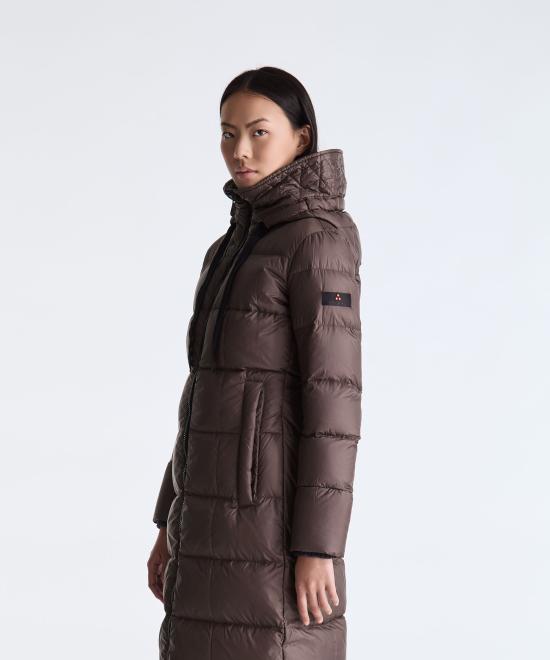 26FW 페트레이 눈키 MQN 02 리사이클 폴리에스터 롱 다운 재킷 PED5444 01181967 194 CHOCOLATE - PEUTEREY