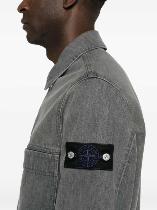 26FW 스톤 아일랜드 블루 린스 버튼 디테일 코치 재킷 L2S144100006S0J35 VJ604 GREY LIGHT WASH - STONE ISLAND
