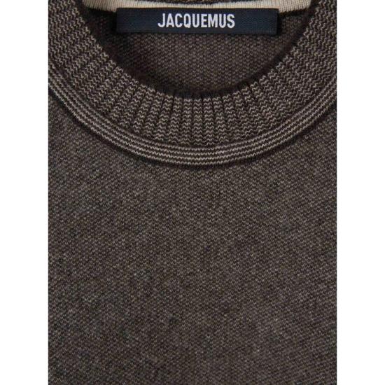 26FW 자크뮈스 니트웨어 SWM00631 AK00276 915 GREY - JACQUEMUS