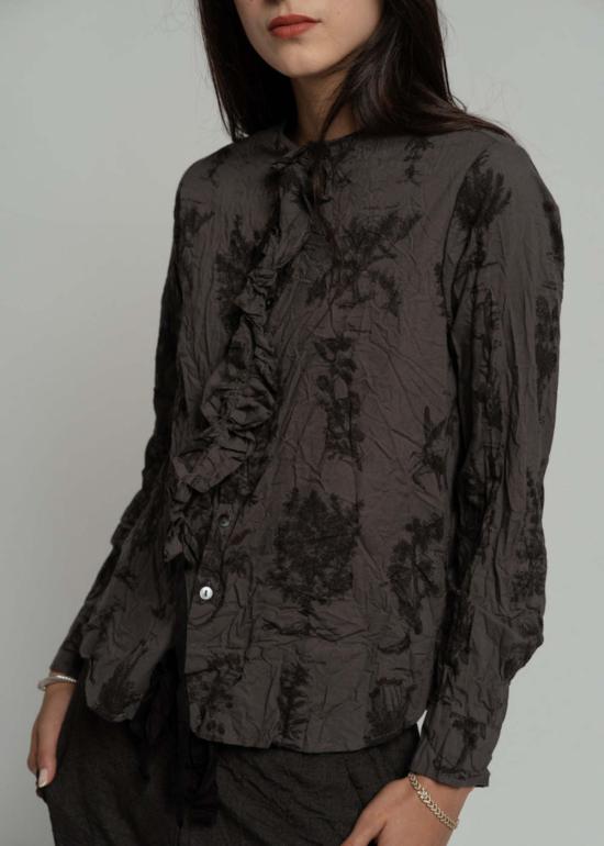  파드칼레 블라우스 Pas De Calais 허벌 프린트 러플  차콜 - PAS DE CALAIS
