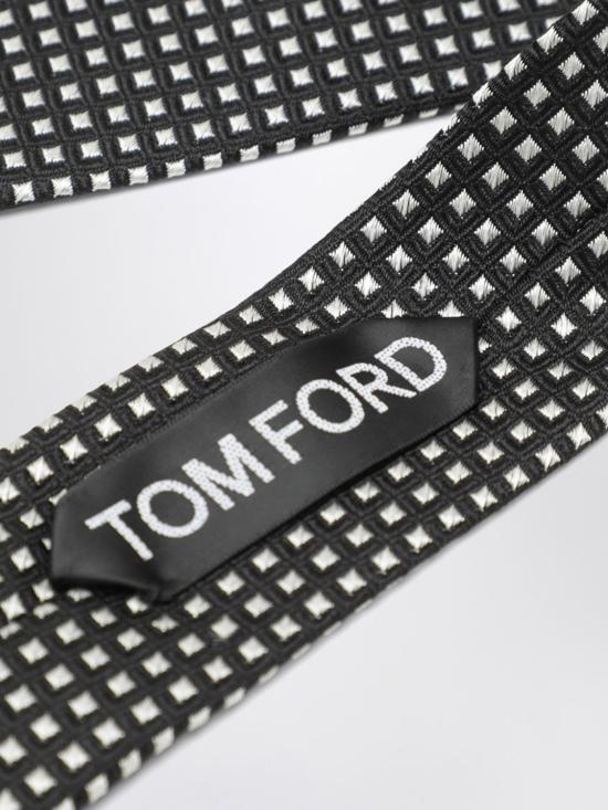 26FW 톰포드 넥타이 STI003S0236 NAA Black - TOMFORD