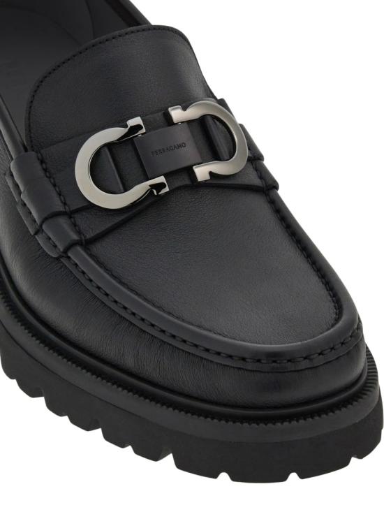 26FW 살바토레 페라가모 로퍼 028249773850005 Black - SALVATORE FERRAGAMO