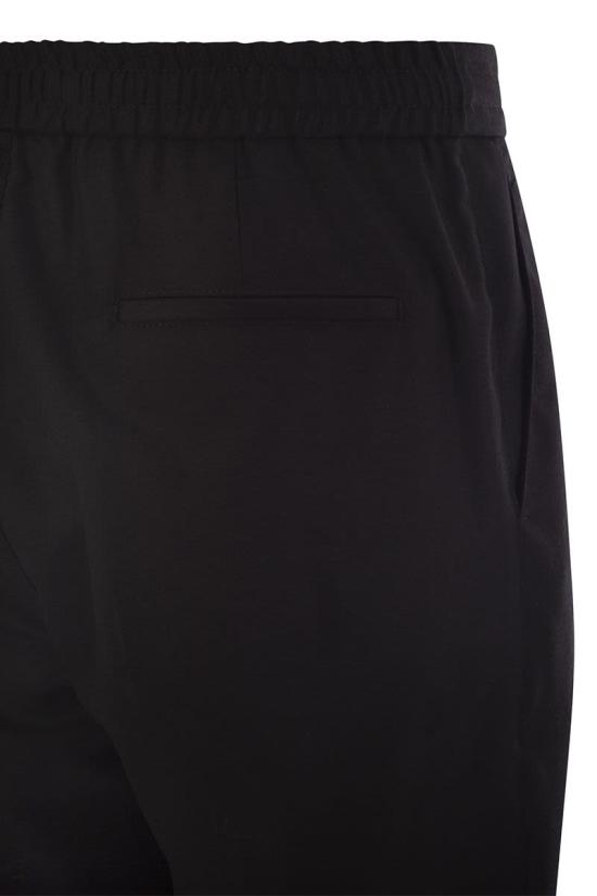 26FW 브루넬로 쿠치넬리 스트레이트 팬츠 ME226E1710 C5730 BLACK - BRUNELLO CUCINELLI