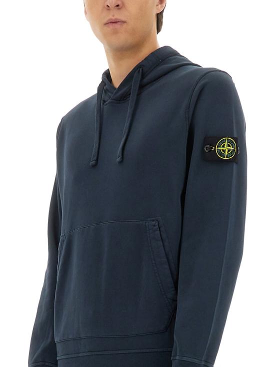 26FW 스톤 아일랜드 오가닉 코튼 플리스 레귤러핏 후드 스웨트셔츠 6100062S0051V0020 NAVYBLUE - STONE ISLAND
