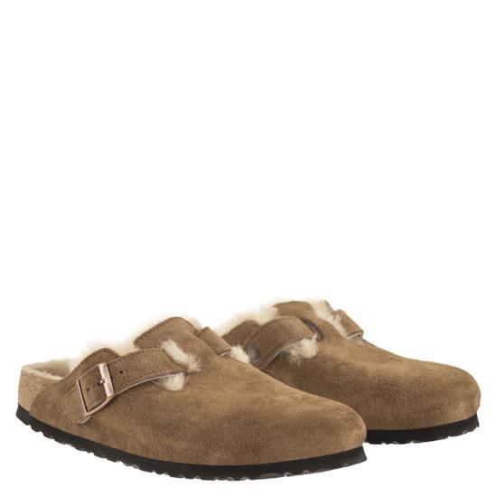 26FW 버켄스탁 보스턴 시어링 스웨이드 뮬 보스턴 시어링 스웨이드 뮬 1032432 BEIGE - BIRKENSTOCK