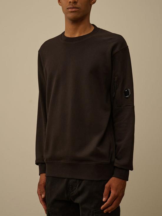 27FW 씨피 컴퍼니 다이애그널 레이즈드 플리스 스웨트셔츠 RCCMSS713A005086W 999 BLACK - C.P. COMPANY