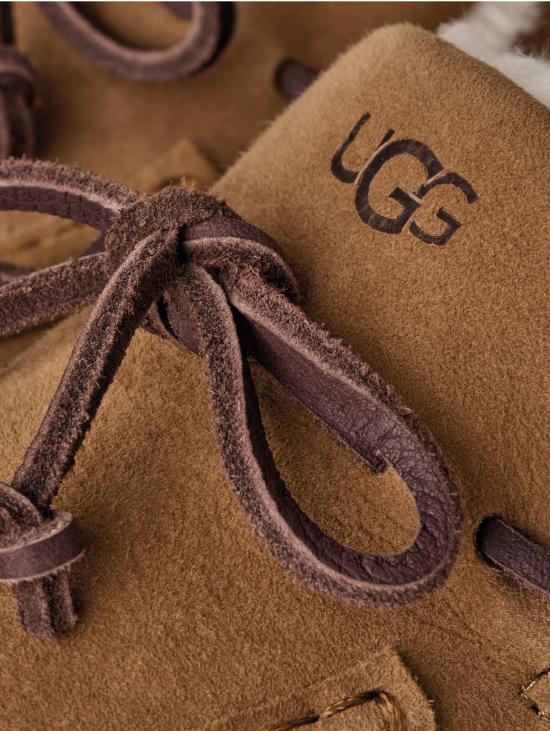 26FW 어그 뮬/슬리퍼 모카시노 슬립 온 퀼 카스타냐 - UGG