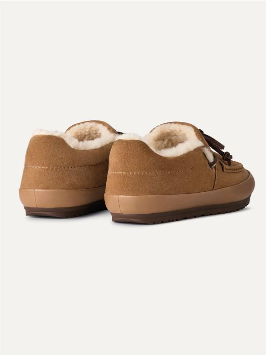 26FW 어그 뮬/슬리퍼 모카시노 슬립 온 퀼 카스타냐 - UGG