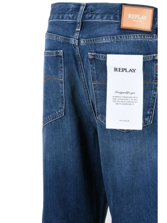 25FW 리플레이 데님 현대적인 디자인과 유려한 드레이프가 돋보이는 와이드 레그 진 - REPLAY