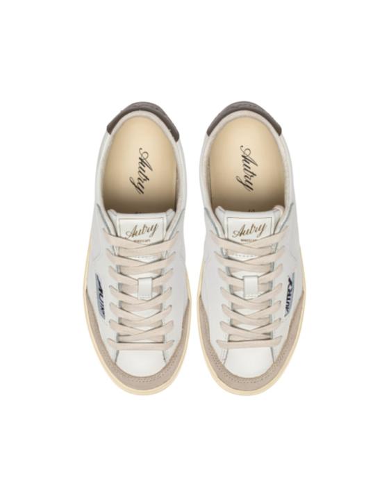 26FW 오트리 WINDSCAPE 로우 스니커즈 스웨이드 SCLW White - AUTRY