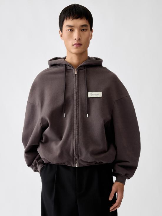 26FW 자크뮈스 후드 티셔츠 HOU00314AJ00325 881 DK BROWN 1 - JACQUEMUS
