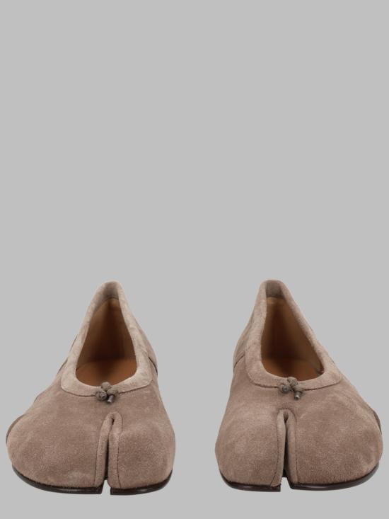 26FW 마르지엘라 타비 발레리나 스웨이드 플랫 슈즈 S58WZ0127 P7854T2146 BEIGE