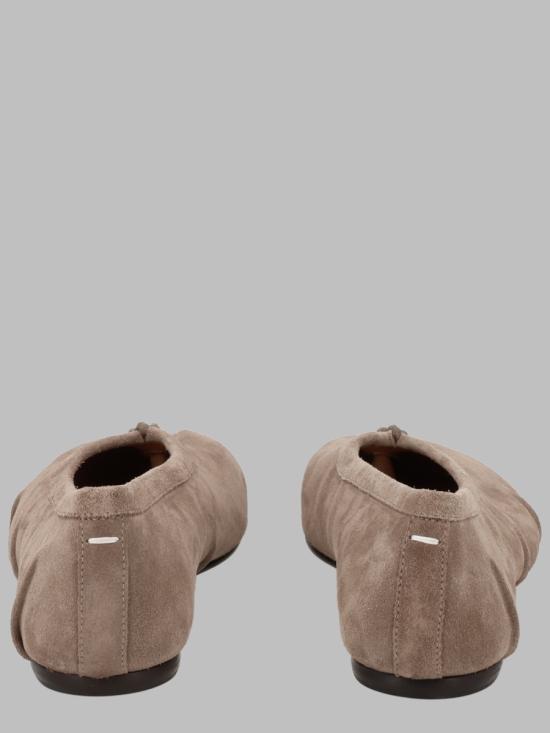 26FW 마르지엘라 타비 발레리나 스웨이드 플랫 슈즈 S58WZ0127 P7854T2146 BEIGE - MAISON MARGIELA