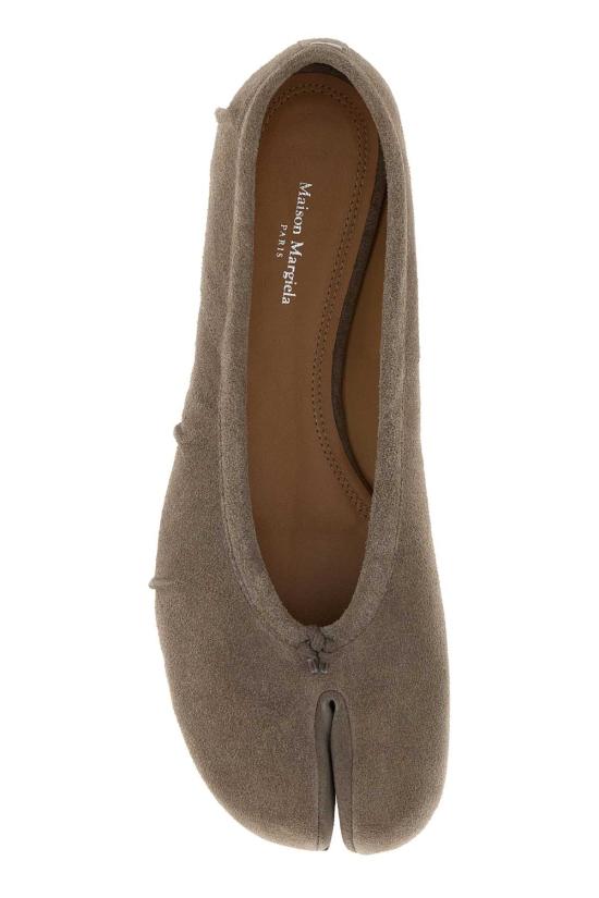 26FW 마르지엘라 타비 발레리나 스웨이드 플랫 슈즈 S58WZ0127P7854 T2146 TAUPE - MAISON MARGIELA