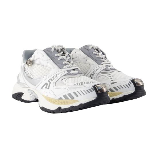26FW 베르사체 스니커즈 1026188 1A19106 6ED9K WHITE - VERSACE
