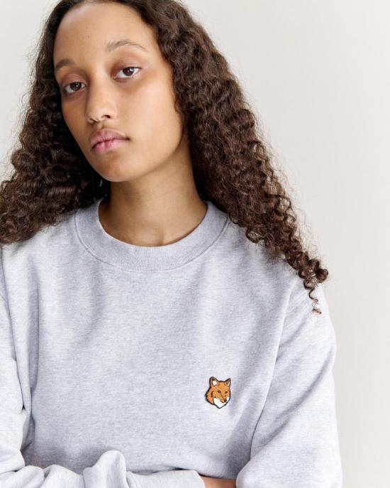  메종키츠네 폭스 헤드 레귤러 폴로 티셔츠 PM00303KM0340 H120 LIGHT GREY MELANGE - MAISON KITSUNE