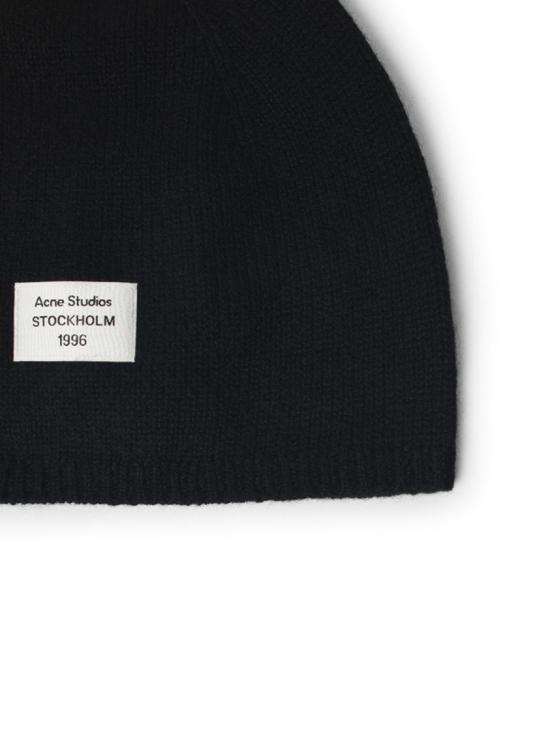 26FW 아크네 스튜디오 로고 패치 캐시미어 비니 로고 패치 캐시미어 비니 C40480 900 Black - ACNE STUDIOS