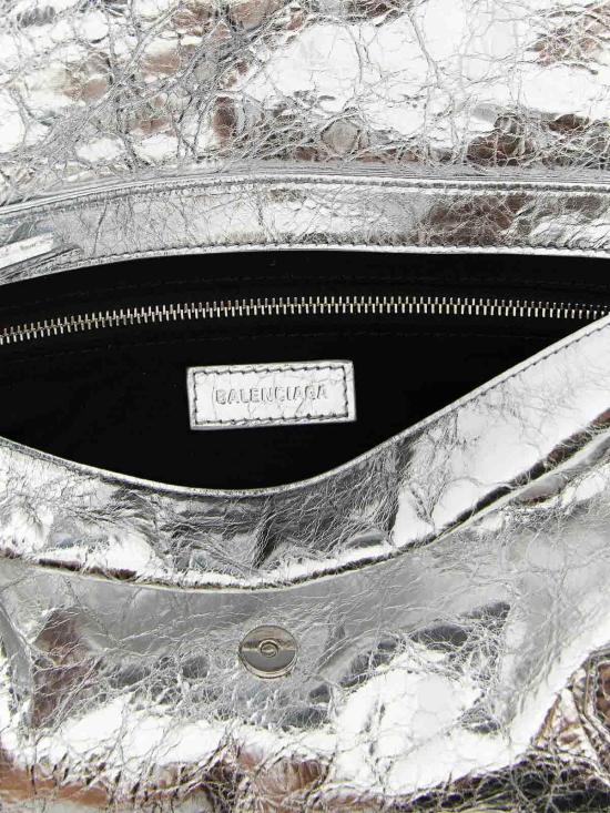 26FW 발렌시아가 르 시티 메탈 램스킨 클러치 8733862AA9R8122 SILVER - BALENCIAGA