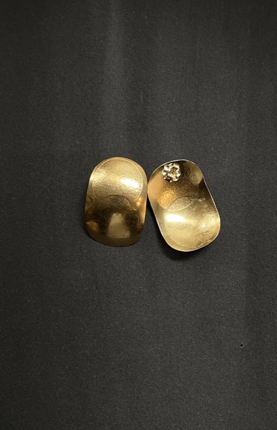  Annie Costello Brown 이어링 애니 코스텔로 브라운 18K 골드 도금 타원형 이클립스 귀걸이 - OTHER BRANDS