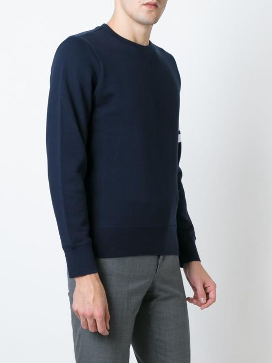  톰브라운 로고 패치 엔지니어드 4바 스웨트셔츠 MJT021H00535461 AI26 NAVY - THOM BROWNE
