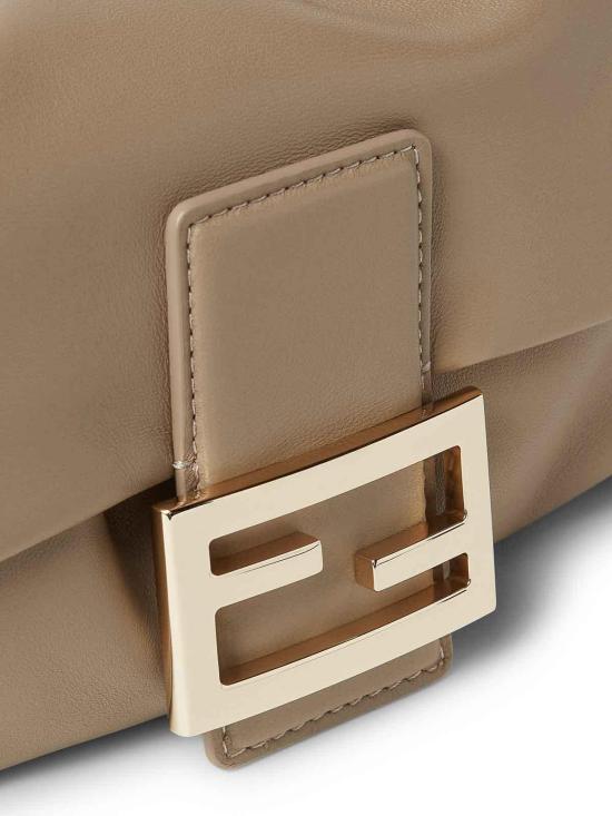 26FW 펜디 바게트 소프트 스몰 백 8BR855B1ZKF0QD3 BROWN - FENDI