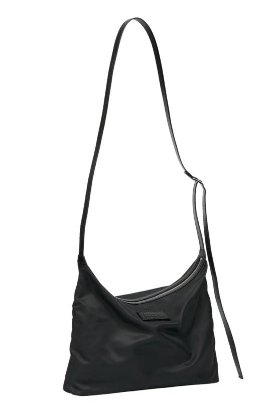 26FW MM6 메종마르지엘라 크로스백 SB6WG0024 P9062 099 Black - MM6 MAISON MARGIELA