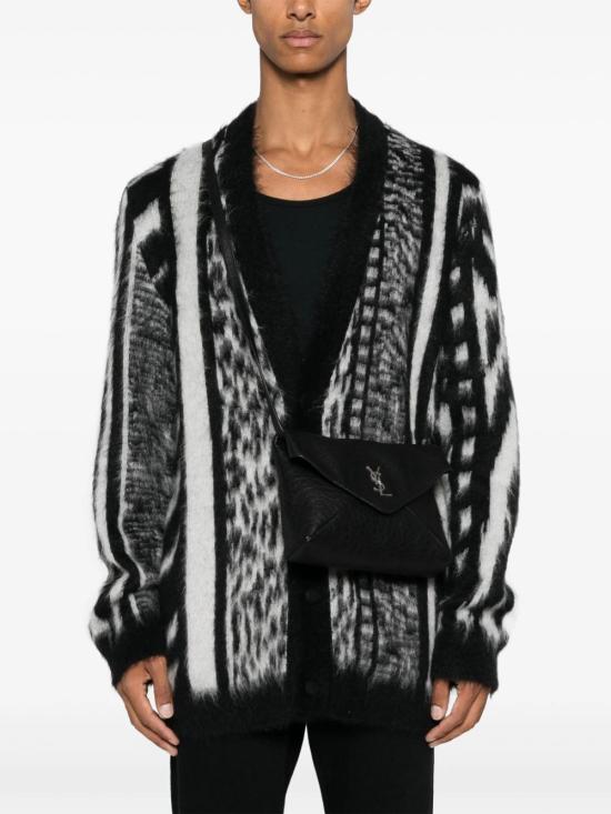26FW 생로랑 엔벨로프 스트랩 파우치 801490 AACIU1000 NERO - SAINT LAURENT