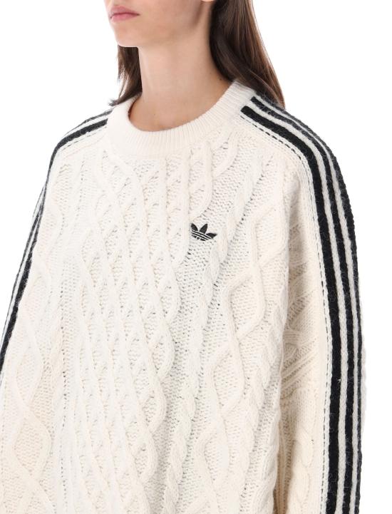 26FW 아디다스 스웨터 KR9620 CWHITEBLA WHITE BLACK - ADIDAS