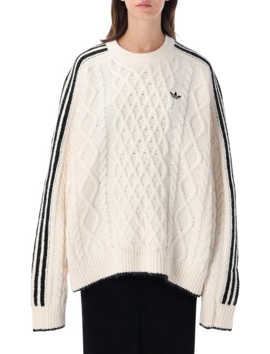 26FW 아디다스 스웨터 KR9620 CWHITEBLA WHITE BLACK