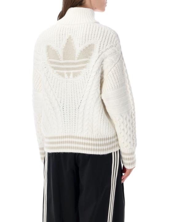 26FW 아디다스 스웨터 KT2290 CLOWHIALU WHITE SILVER - ADIDAS