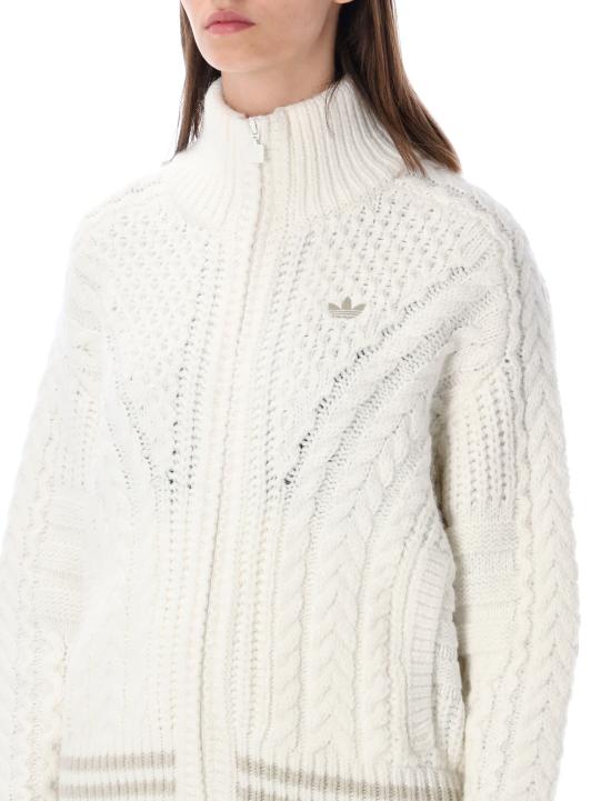 26FW 아디다스 스웨터 KT2290 CLOWHIALU WHITE SILVER - ADIDAS