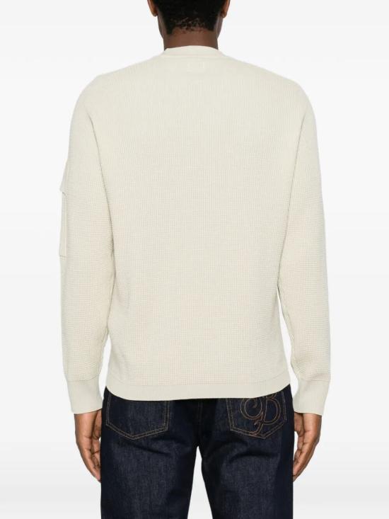 26FW 씨피 컴퍼니 스웨터 21CLKN040A005528A 120 SILVER BIRCH - C.P. COMPANY
