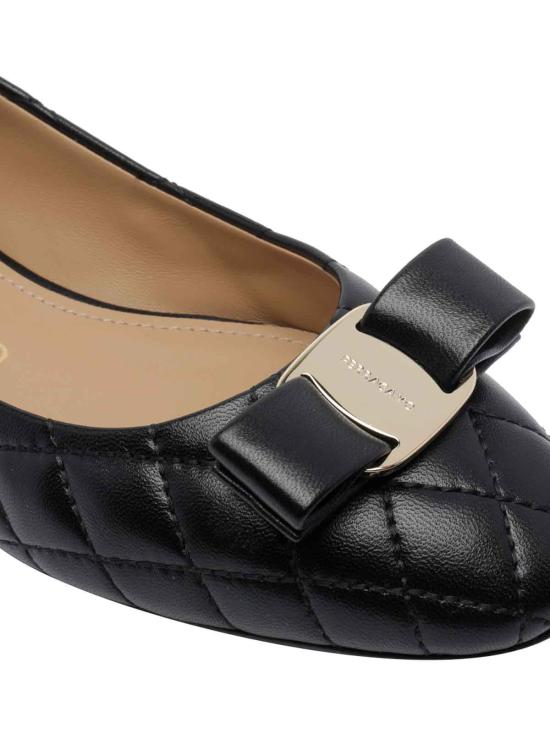 26FW 살바토레 페라가모 플랫 슈즈 79849801M456 BLACK - SALVATORE FERRAGAMO