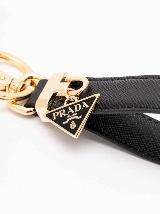  프라다 클래식 사피아노 가죽 트라이앵글 로고 키링 1PP185053F0002 BLACK - PRADA
