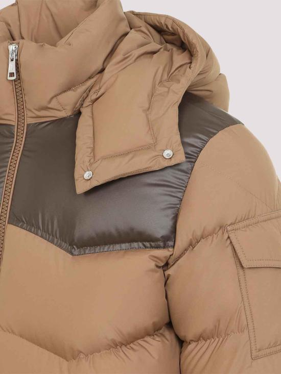 26FW 몽클레어 라벨리스 후드 지그재그 퀼팅 쇼트 다운 재킷 L20911A00218597YW26C BEIGE - MONCLER